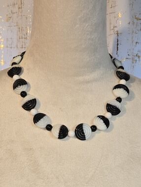 Black & White Spiral Murano Lamp Glass Bead Necklace - Classic Contrast
